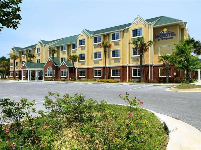 Microtel Inn & Suites By Wyndham Panama-Stadt Exterior foto